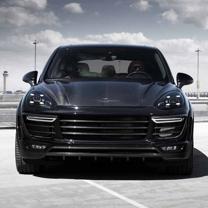 Porsche Cayenne Phu Quoc 1